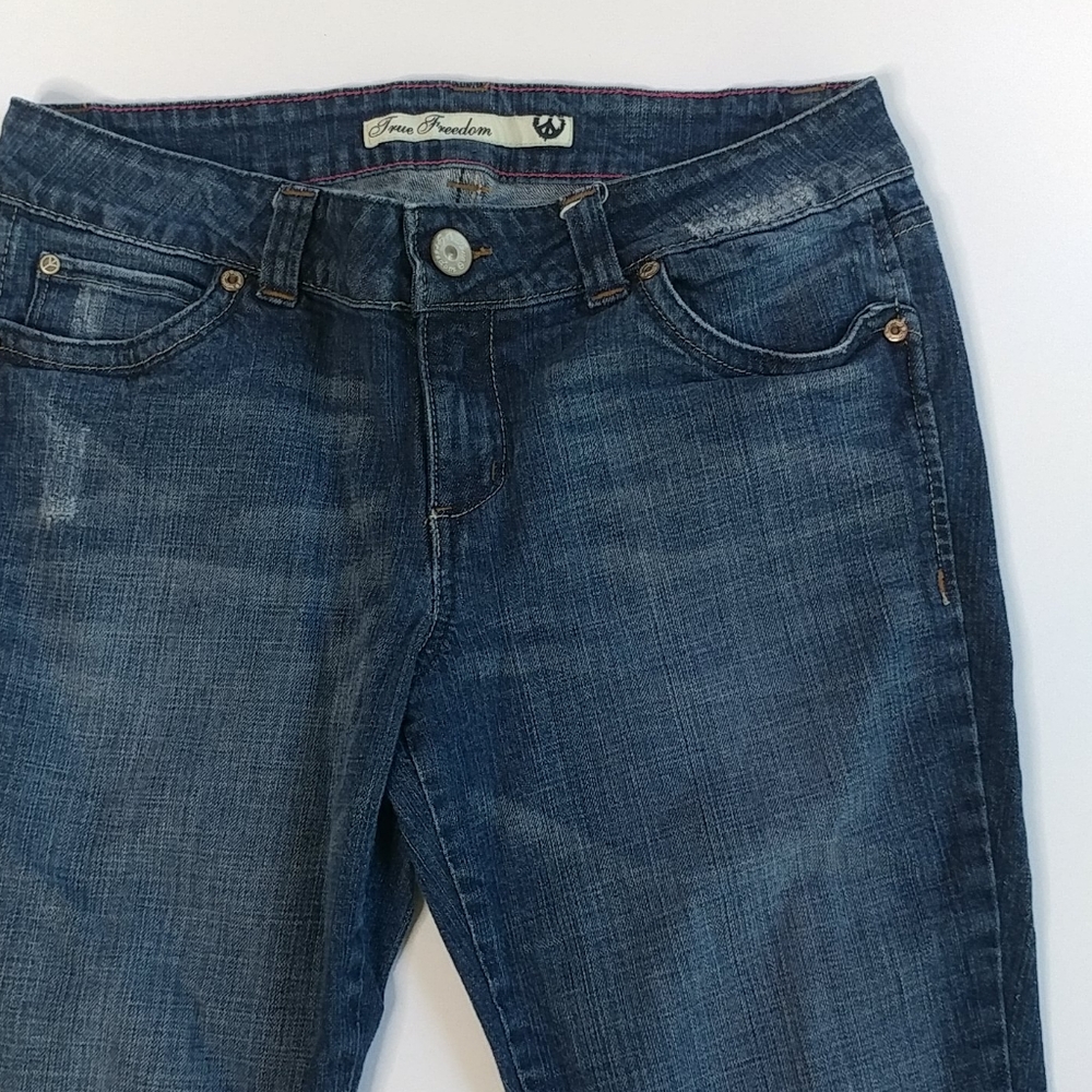 True Freedom | Juniors Size 11 Jean Capris